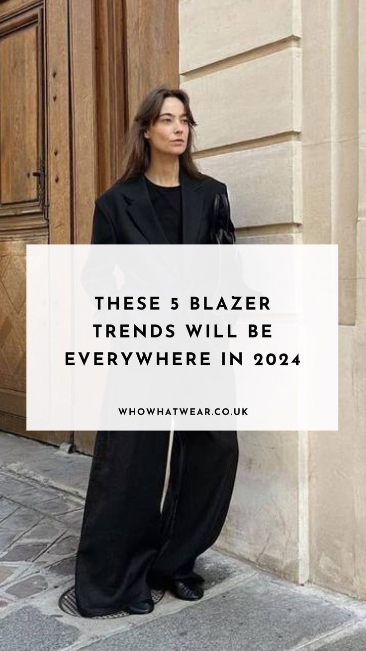 Oversized Blazer Style, Flare Pants And Blazer Outfit, Cool Blazer Outfit, All Black Outfit With Blazer, Casual Outfits With Black Blazer, Aesthetic Blazer Outfits For Women, Fall Outfit With Blazer, Cool Blazer Outfits For Women, Inverted Triangle Blazer