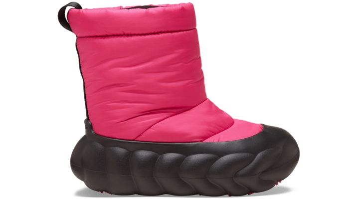 Make a bold and cozy statement in the OverPuff Boot. Featuring exaggerated coziness and trendy streetwear design, the OverPuff collection provides functional warmth with eye-catching fashionable style. The quilted puff upper is fully insulated with a fleece lining for a secure, warm fit, and the bold outsole steps up the cozy theme for a unique style statement. Proof that cold weather footwear can be both functional and fashionable.  OverPuff Boot Details:    Fleece-lined quilted puff upper provides warmth and comfort  Daring outsole design conveys exaggerated coziness and bold streetwear style  Rugged rubber outsole pod for enhanced traction and stability  Toe cap provides weather protection Trendy Nylon Puffer Jacket For Streetwear, Casual Pink Nylon Puffer Jacket, Trendy Quilted Nylon Puffer Jacket, Trendy Nylon Puffer Jacket For Cold Weather, Quilted Nylon Puffer Jacket For Streetwear, Streetwear Quilted Nylon Puffer Jacket, Casual Insulated Duck Down Puffer Jacket, Casual Insulated Puffer Jacket For Streetwear, Casual Puffy Nylon Puffer Jacket