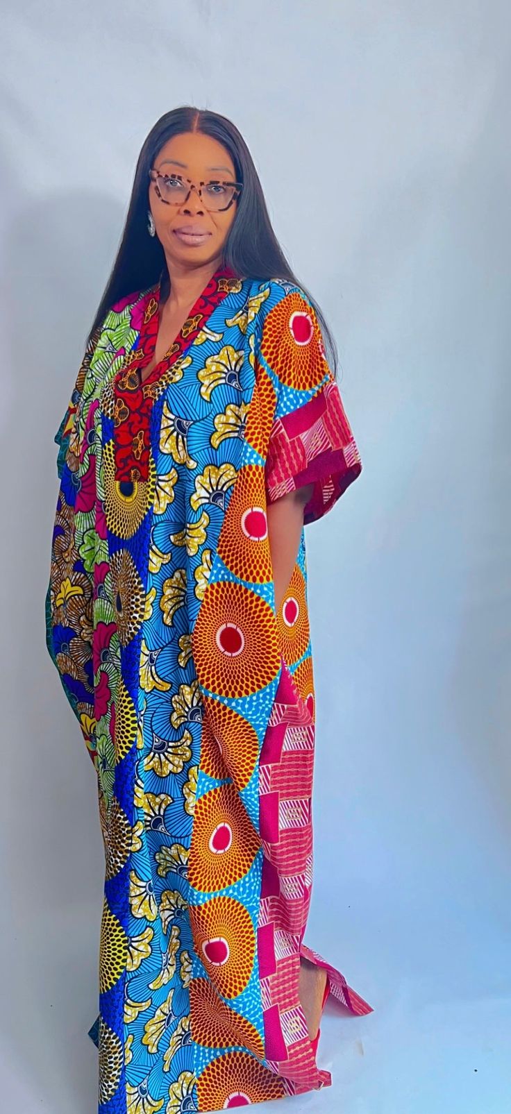 Ankara Cotton Kaftan maxi dress. It can be styled in different ways, you can dress it up with high heels or dress down with flats/sneakers. Other prints are also available, kindly start a conversation to ask for more information and pics.Contact us for custom looks and more style options. Sizing 🌺 Your height or desired kaftan length is needed. It is a free size but we still require your US/UK size and the length , and it can be adjusted/custom made depending on your height. (please indicate your size and height when you order).🌺 It is easy to wear, comfortable, and very stylish. Please do the following before completing your order;✅ Write your phone number to make shipping easier .✅ Include your height and measurements and other needed information. Please send us a message for further d Bubu Gowns, Kitenge Fashion, Kaftan Designs, Ankara Gown, Ankara Gown Styles, Kaftan Maxi Dress, Ankara Dresses, African Fashion Ankara, Cotton Kaftan