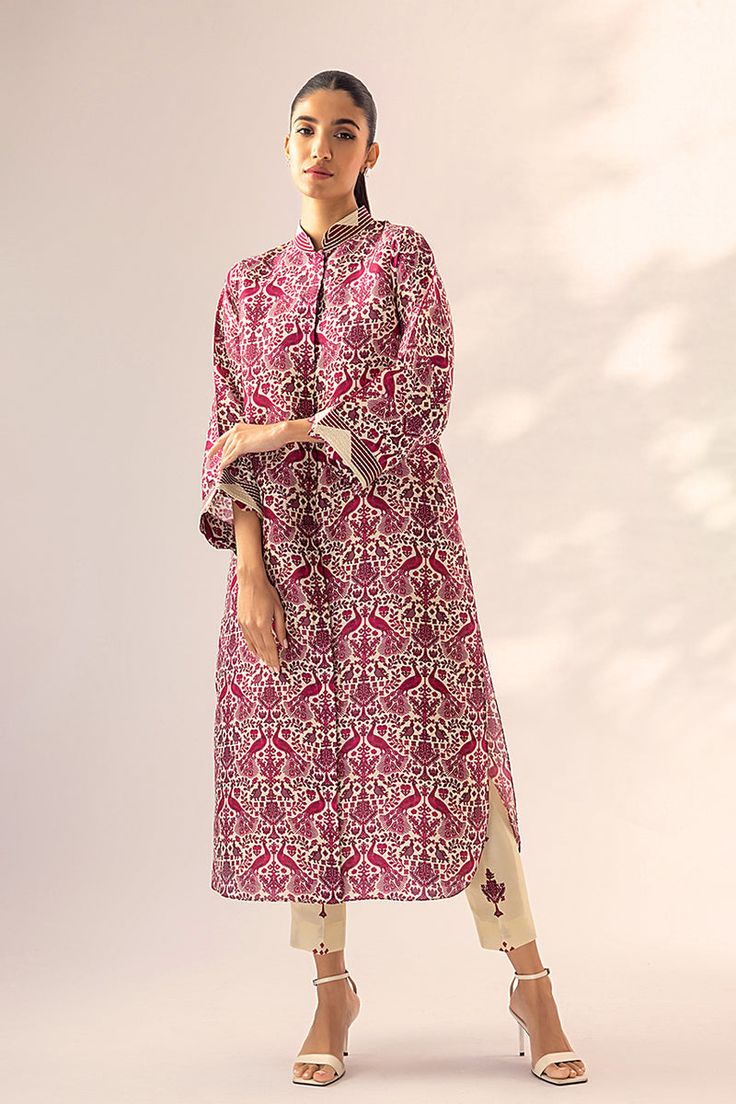 Raw Silk Kurta, Scallop Embroidery, Crop Trousers, Gown With Dupatta, Silk Kurta, Pakistani Dress, Geometric Motifs, Designer Party Wear Dresses, Silk Trousers