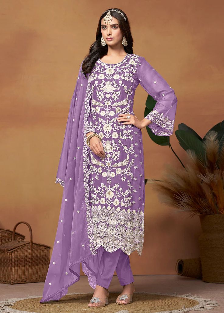 Purple Organza Floral Embroidered, Thread & Sequins Detailing Suit Set with Dupatta Organza Suit, Anarkali Suits Bollywood, Embroidered Salwar, Organza Suits, Resham Embroidery, Model Accessories, Lehenga Gown, Pakistani Style, Organza Top