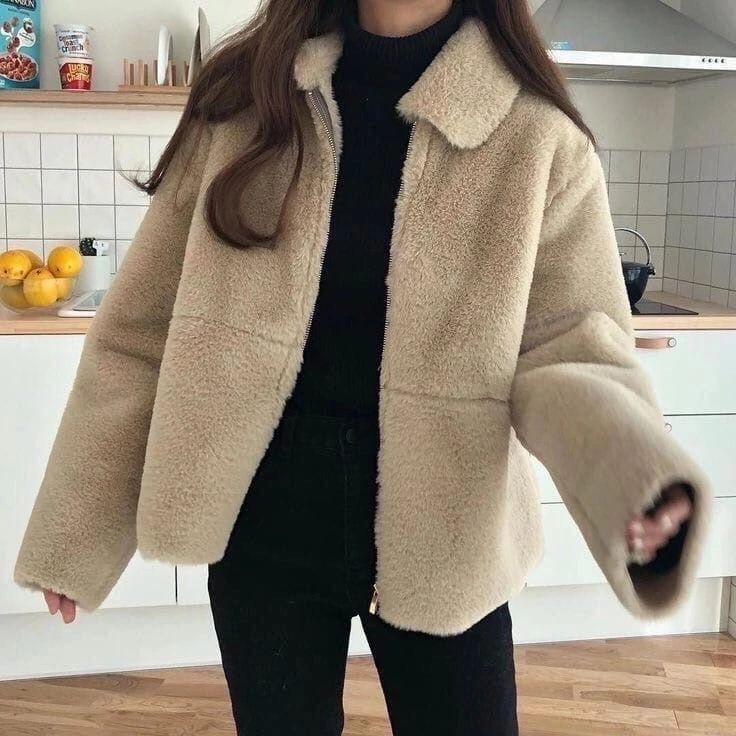 Fuzzy Jacket Outfit, Fluffy Jacket Outfit, Korean Fall Outfits, Winter Outfits Korean, Outfit Ideas Korean, Korean Fashion Fall, Korean Fashion Winter, Fall Fashion Trends Women, Korean Fashion Summer