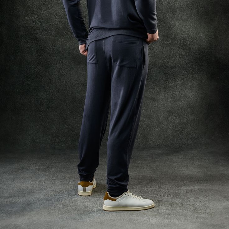 The softest jogger pant ever! A go-to item in the Essential Collection, expertly crafted to provide you with irresistible softness & comfort. The stylish laid-back, midweight design allows you to lounge in luxurious comfort everywhere you go. Relaxed Fit Activewear With Ribbed Waistband For Lounging, Loosely Fitted Sweatpants With Ribbed Waistband For Lounging, Cozy Fit Pants With Ribbed Cuffs For Loungewear, Activewear With Ribbed Waistband For Lounging, Lounging Sweatpants With Tapered Leg And Ribbed Waistband, Tapered Leg Sweatpants With Ribbed Waistband For Lounging, Relaxed Fit Activewear With Comfort Waistband For Lounging, Relaxed Joggers With Comfort Waistband For Lounging, Comfortable Joggers With Side Pockets For Loungewear