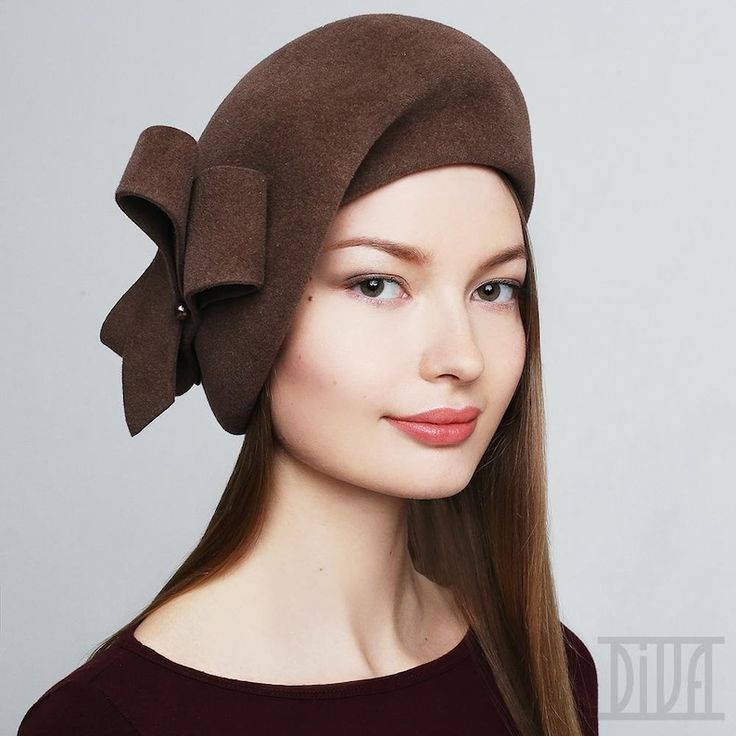 Fur Felt Beret With Bow Ladies Winter Hat - Etsy Elegant Wool Beret For Winter, Elegant Wool Winter Beret, Elegant Fall Beret, Elegant Fitted Brown Cloche Hat, Elegant Brown Flat Cap, Elegant Brown Wool Cloche Hat, Elegant Fitted Beret, Beret With Bow, Felt Beret