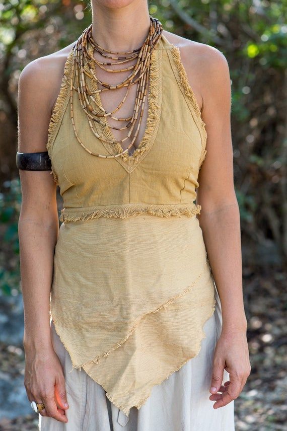 ☼ Desert brown Earth frayed top - Handwoven khadi cotton ☼❂ Backless top with ties on neck and back ~ Traditional handwoven cotton, natural dyed ❂Please Notice ~ This Item Is Made From Khadi Cotton, Handspun Handwoven Fabric, So color Shades Vary⫸⫸ SIZE ⫸⫸One size: fits XS to MPlease check the sizing chart in the last picture⫸⫸ MATERIALS ⫸⫸We focus on natural materials and aim to support traditional crafts and ancient skills ~striving to go deeper to the source of all materialsOur vision is to b Beige Bohemian Tops With Natural Dye, Brown Bohemian Top For Festival, Hippie Brown Cotton Top, Brown Hippie Festival Tops, Bohemian Brown Cotton Crop Top, Brown Tie, Womens Halter Tops, Backless Top, Handwoven Fabric