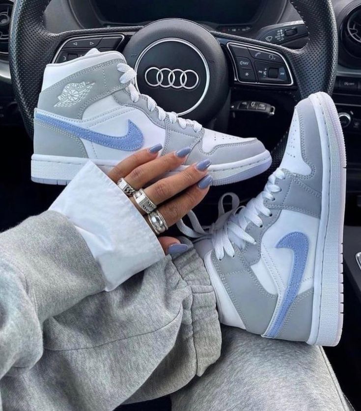 These ultra-rare Blue Gray Custom Air Jordan 1s combine premium materials and craftsmanship with fresh original design. Perfect for any shoe collector, these shoes will be a unique and stylish addition to any wardrobe. The perfect gift for friends, family, that special someone, or yourself ✨ - Exactly as shown in the pictures. - Brand New & Authentic. 💯 - Hand Painted with attention to detail. 👨‍🎨 - Waterproof and Flexible. ❤️ - Unisex model. Please refer to the Size Chart. - Free Worldwide S Skor Sneakers Nike, Nike Blazer Outfit, Buty Jordan, Wallpaper Nike, Обувь Air Jordan, Buty Marki Nike, Boty Nike, Skor Sneakers, Trendy Shoes Sneakers