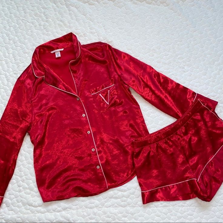 Top Long Sleeve Shirt Medium Boxer Shorts Small Washed. Never Worn Luxurious Thick Heavyweight Material Silk Pj Set, Girls Pjs, Red Pajamas, Victoria Secret Pajamas, Christmas Pjs, Silk Pajamas, Red Satin, Boxer Shorts, Cute Casual Outfits