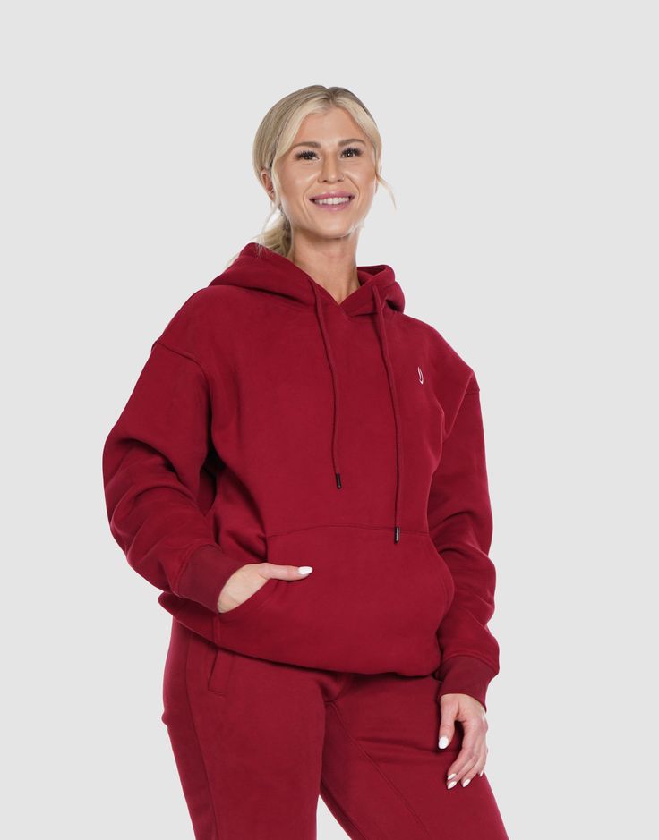 #color_deep red Solid Sweats With Adjustable Hood For Loungewear, Fleece Sweatshirt For Athletic Use, Cozy Fit Fleece Hoodie For Athleisure, Gym Fleece Sweatshirt In Relaxed Fit, Relaxed Fit Fleece Sweatshirt For Gym, Fleece Sweatshirt With Kangaroo Pocket For Workout, Fleece Sweats With Ribbed Cuffs For Gym, Cozy Workout Hoodie, Comfortable Winter Workout Hoodie