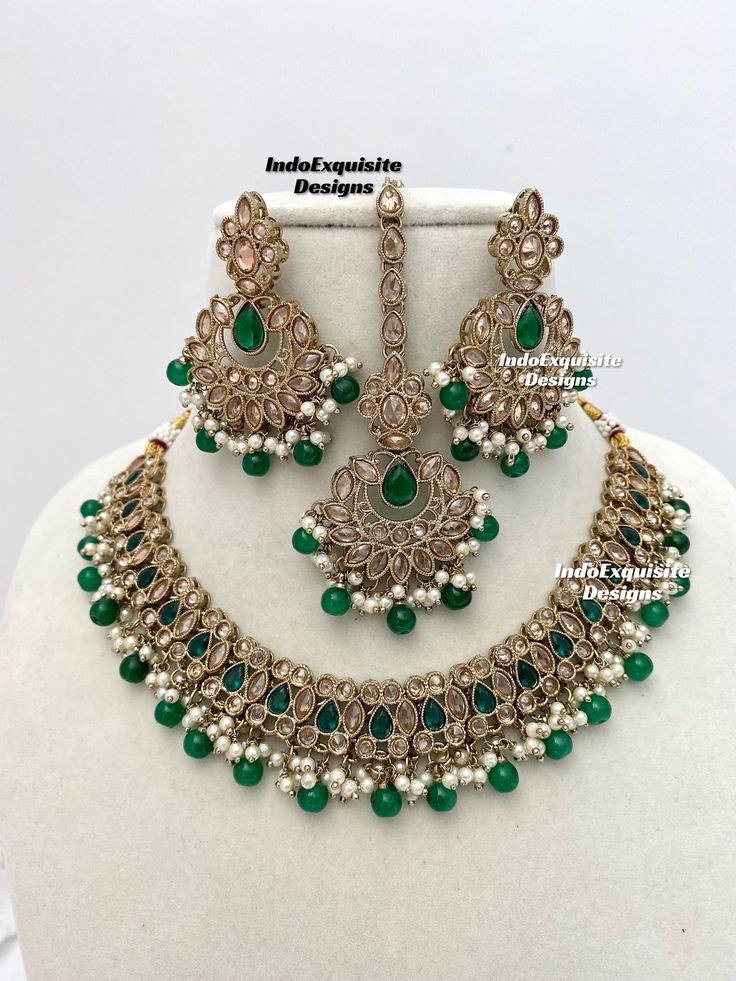 Antique Polki Necklace Sets/ Indian Jewelry/ High Quality Kundan and Polki Jewelry/dark Polki/dull gold/Green  All items are shipped from Brampton, Ontario, Canada. If you need your item by a certain day, please reach out to us for express delivery option We kindly request to consider minor variations in colors, shades, textures as pictures displayed may slightly vary from the actual product due to digital image limitations.Please expect the possibility of some minor imperfections when buying handmade jewelry. Please contact us for any questions you might have. Thank you and Happy shopping 😊 Heavy Gold Necklace As Gift, Heavy Gold Necklace For Gifts, Gold Heavy Necklace For Gift, Heavy Brass Necklace For Gift, Heavy Brass Necklaces For Gifts, Green Brass Necklace For Festive Occasions, Gold Kundan Necklace Gift, Green Gold Plated Kundan Necklace Gift, Gold Kundan Necklace Costume Jewelry As Gift