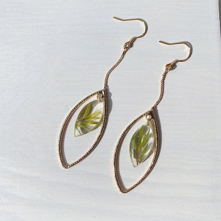 Sale Sale Sale, 10% off when you buy 2 items or more on my shop Sale Sale Sale, 10% off when you buy 2 items or more on my shop Grab Bag Botany earrings are perfect for any party and would look amazing ，Because they're minimalist and classic， something anyone would wear' Material： -Eco Resin -Pressed branch leaves -Gold Plated wire -S925 gold hook ❤️ A B O U T Me All pieces are designed and made by me in Australia. I am in love with the wild botanical, Therefore i want to bring inspiration to ev Handmade Leaf-shaped Earrings, Handmade Everyday Leaf-shaped Jewelry, Elegant Leaf-shaped Everyday Jewelry, Elegant Everyday Leaf-shaped Jewelry, Handmade Leaf-shaped Everyday Jewelry, Everyday Handmade Leaf-shaped Jewelry, Nature-inspired Leaf Earrings For Everyday, Nature-inspired Leaf-shaped Earrings, Nature-inspired Hypoallergenic Leaf Earrings