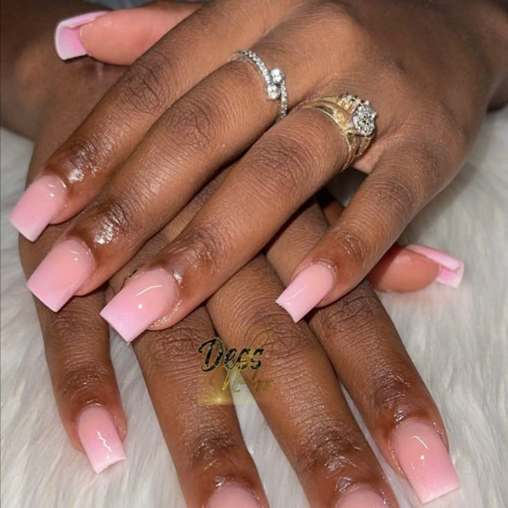 Pink Ombré Short Nails, Colorful Nail Designs Acrylics Short, Ombré Short Square Nails, Short Acrylic Nails One Color Simple, Pink Ombré Nails Short, Short Acrylic Nails Simple Color, Gel X Nails Ombre, Cute Ombre Nails Short, Ombre Square Nails Short