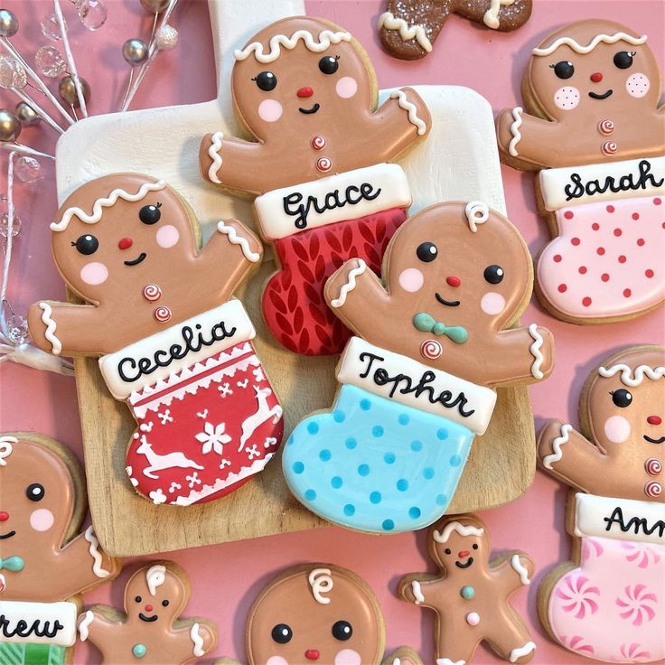 some cookies that are sitting on a table