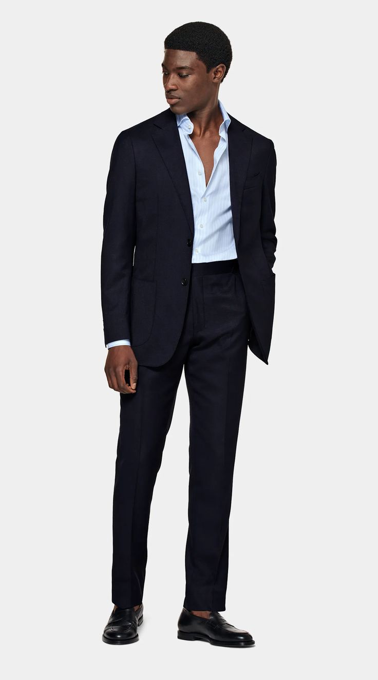 Sharp style with a relaxed vibe. Blazer: Notch lapel, patch pockets. Trousers: Flat front, back pockets, after-dinner split. Formal Attire For Men, Stylish Mens Suits, Blazer Outfits Men, Mens Smart Casual Outfits, Mens Business Casual Outfits, Black Suit Men, Classy Suits, Classy Outfits Men, Mens Fashion Blazer