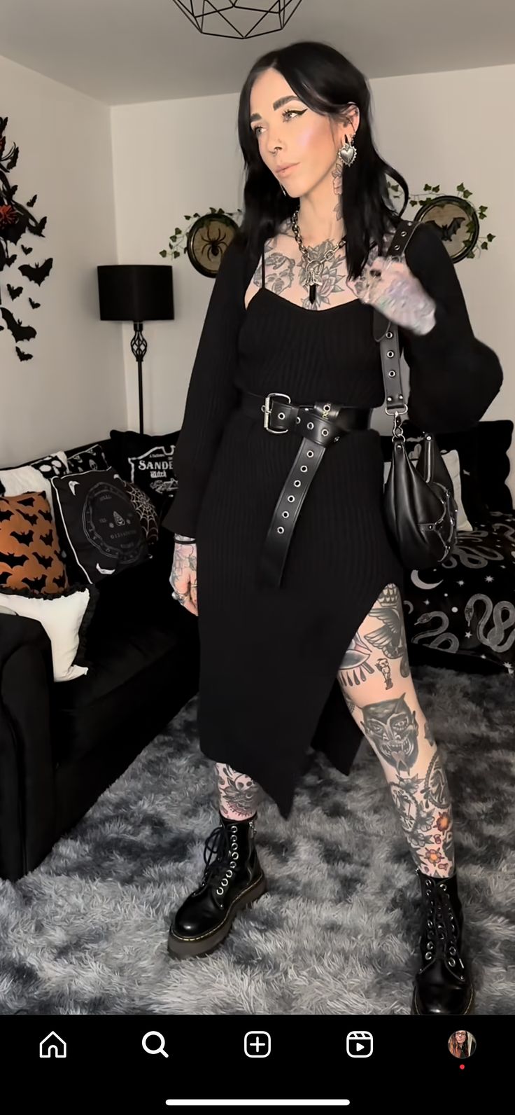 Alt Witch Outfits, Metal Festival Outfit Plus Size, Goth Slip Dress Outfit, Bohemian Witch Aesthetic, Emo Beach Outfit, Goth Date Night Outfit, Grunge Winter Outfits Cold, Casual Goth Outfits Summer, 2000s Goth Aesthetic