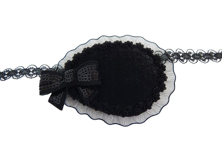 This very unusual Eyepatch is in black. This one is for your RIGHT! eye!  I also have eye patches for your right eye, just take a look around my shop! The eye patches are always to tie.  They are backed with synthetic felt from behind.  Its size is: 6x7 cm + ruffles and decoration! Such an eye patch goes with many disguises and costumes.  For cosplay or gothic style. It is also nice for costume parties or for a Halloween party. Perhaps you also have an eye prosthesis that makes you strain every Cute Eyepatch, Eyepatch Aesthetic, Eye Bandage, Fits Ideas, Beautiful Evening Dresses, Healthy Eyes, Eye Patches, Costume Parties, Eye Patch