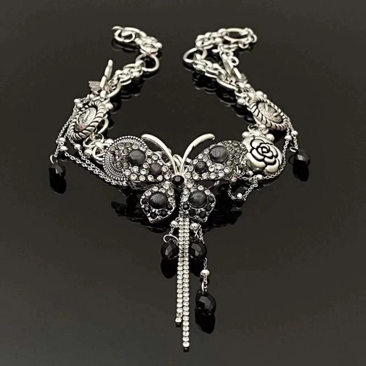 Length: 41-50cm Elegant Alloy Necklaces For Evening, Costume Jewelry Rhinestone Necklace With Clavicle Chain, Evening Clavicle Chain Necklace, Black Metal Jewelry With Adjustable Chain, Silver Alloy Party Choker, Silver Alloy Choker For Party, Gothic Alloy Chain Necklace, Gothic Alloy Necklace With Chain Detail, Elegant Black Alloy Jewelry