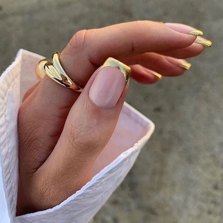 Gold Accent Nails Acrylic, Gold Accented Nail Inspiration, Chrome Tip Nails French Manicures, 1920 Nails, Nails For Greece Vacation, Current Nail Trends 2023, Gold Accent Nails, Gold Tip Nails, Shower Tok