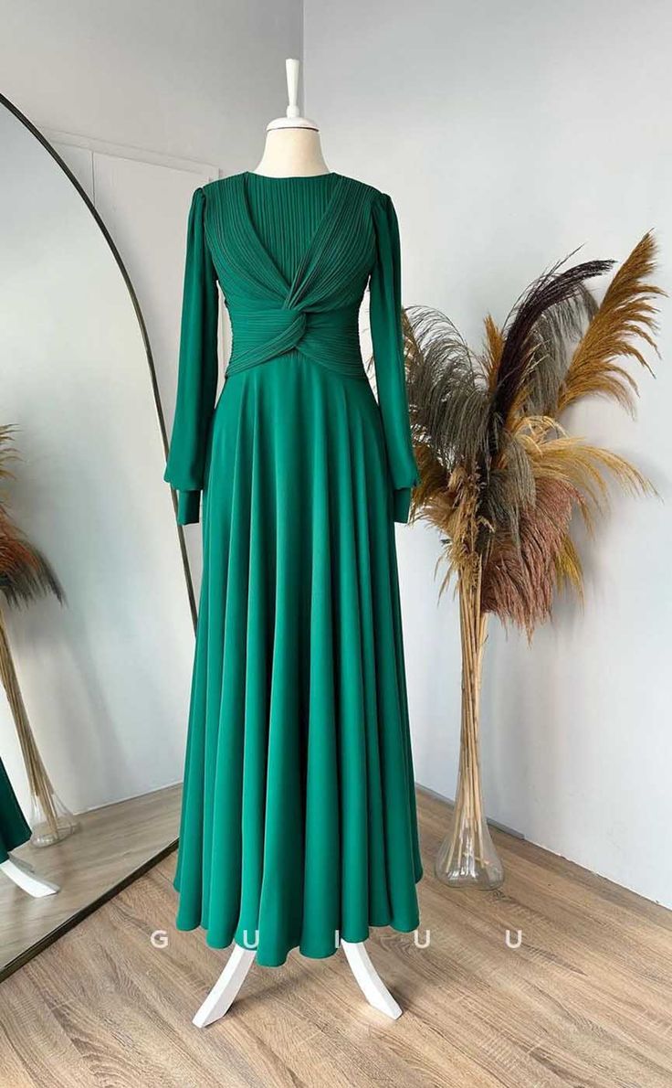 Homecoming Dresses Bodycon, Classic Prom Dress, Simple Prom Dress Long, Prom Dresses Simple, Satin Homecoming Dress, Beach Wedding Dress Boho, Strapless Prom Dresses, Simple Prom Dress, Prom Dresses Sleeveless