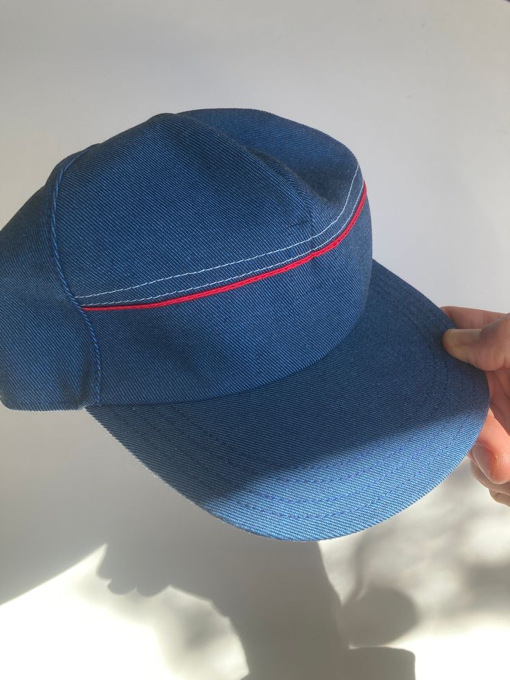 French Mechanic Snapback Hat  Old New Stock Awesome look - Really great design and can easily be embroidered or patched up if you're artsy! Vintage Mechanics, French Workwear, Workwear Vintage, Snapback Caps, Vintage Hat, Snapback Cap, Hats Vintage, Snapback Hat, Trucker Cap