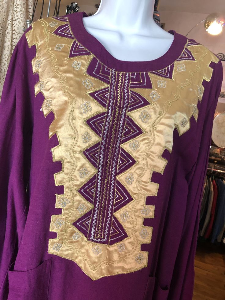 "Vintage Moroccan Linen Magenta and Gold Dress Kaftan, Embroidered and Appliqué in Gold and Silver Measurements 19\" Shoulder 24\" Sleeve Length 40\" Bust and Waist 45\" Length in Back 17\" Side Slits on both sides In good used condition." Prom Purse, Dress Kaftan, Leisure Suit, Beaded Evening Bags, Bridal Clutch, Peacock Green, Aquamarine Blue, Vintage Moroccan, Gold Dress