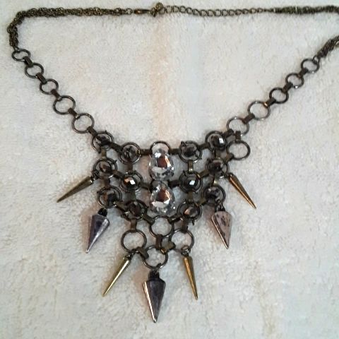 Silver And Bronze Statement Necklace With 2 Large Rhinestones. Chip Bead Necklace, Murano Glass Necklaces, Turquoise Charm, Tiered Necklace, Hamsa Pendant, Crystal Choker Necklace, Long Chain Necklace, Crystal Choker, Seed Bead Necklace