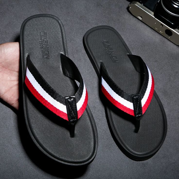 Find serenity with every step in Serenity. With their soothing arch support and plush padding, these slippers offer a haven of comfort and relaxation for tired feet. Male Slippers, Men Flip Flops, Rubber Slippers, Slippers For Men, Summer Slippers, Home Shoes, Casual Flat Shoes, Shoes Summer, Denim Shoes