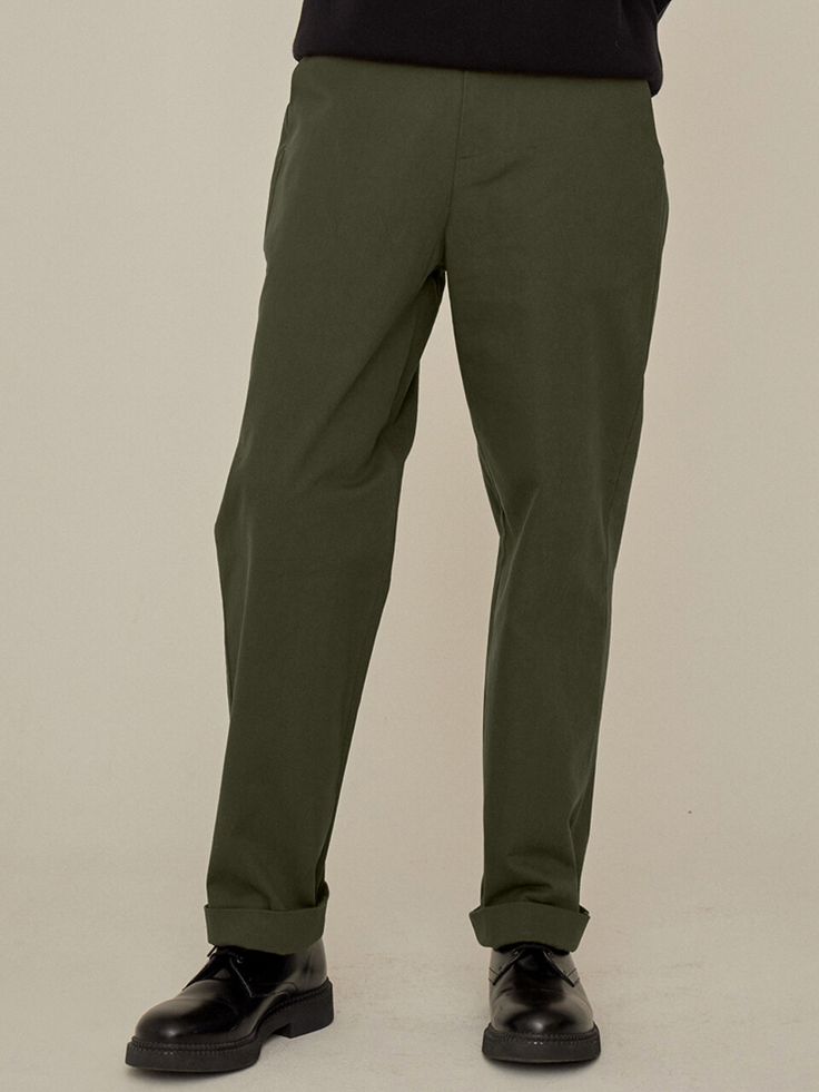 Editor's NotesThese are straight-fit pants with a suitable wide silhouette. Banding is attached to the waist to make it comfortable to wear and increase activity. - Turn up detail- Wide fit- Banding on the waist- Versatile itemMeasurements (in.)Size: M / L / XL- Waist: 11.41 in. / 12.59 in. / 14.17 in.- Total Length: 38.58 in./ 39.37 in. / 40.94 in.- Front rise: 12 in. / 12.40 in. / 12.99 in.- Thigh: 11.41 in. / 11.81 in. / 12.20 in.- Hem: 8.26 in. / Olive Wide Leg Cargo Pants For Work, Olive Straight Leg Pants With Side Pockets, Olive Wide Leg Work Pants, Olive Wide Leg Relaxed Fit Pants, Olive Wide Leg Pants For Work, Olive Straight Pants With Belt Loops, Olive Wide Leg Pants With Elastic Waistband, Olive Workwear Pants With Side Pockets, Green Straight Hem Pants For Work