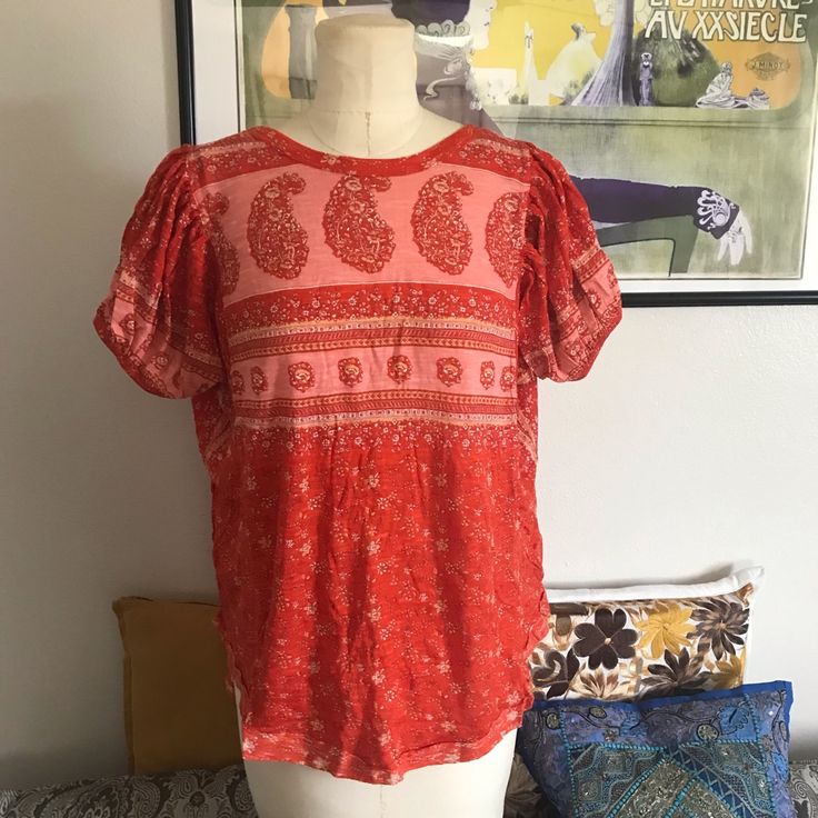 Free People Paisley Tee In Fruit Punch Color Size Small. Nwt. Paisley And Floral Print High/Low Hem ( Longer In The Back) Round Neck Pullover Style 61%Cotton/39%Modal Fabric Machine Wash Approximate Measurements 24”-28” Shoulder To Hem Smoke Free Home Red Bohemian Tops With Paisley Print, Red Bohemian Paisley Print Tops, Bohemian Crew Neck Printed Blouse, Bohemian Printed Crew Neck Blouse, Bohemian Patterned Short Sleeve Tops, Bohemian Short Sleeve Patterned Tops, Casual Boho Print Blouse With Relaxed Fit, Casual Relaxed Fit Blouse With Boho Print, Bohemian Red Blouse Relaxed Fit