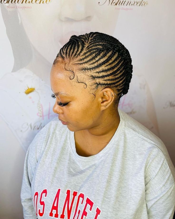 Small Lines Hairstyle, Free Hand Plaiting Natural Hair, Cornrow Updo On Natural Hair, Free Hand Hairstyles, Black Cornrow Hairstyles, Creative Cornrow Hairstyles, Cornrow Hairstyle, Cornrows Natural Hair, Cornrows Braids For Black Women