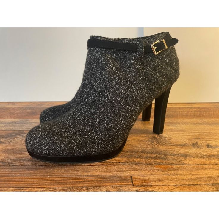 Stylish Tweed Ankle Booties By Kelly & Katie, Featuring A Sleek Black And Gray Design. Ideal For Both Casual And Formal Occasions, Providing Comfort And Fashion. Tweed Fabric Ankle Height Side Zipper Closure Buckle Accent Heel Height: 4 Inches Size: 9m Rubber Sole Length: 7.5 Inches Width: 3 Inches Heel Height: 4 Inches Features: Zip Closure, Buckle Size: Womens 9m Condition: New Without Tags Fitted Wool Boots For Fall, Wool Ankle Boots For Fall, Winter Workwear Booties With Round Toe, Chic Gray Winter Boots, Gray Formal Boots For Fall, Formal Gray Boots For Fall, Elegant Gray Winter Boots, Formal Ankle-high Boots With Zipper Closure, Party Heeled Boots With Zipper Closure, Medium Width