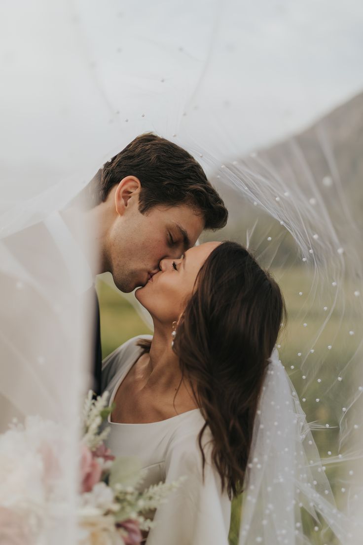 #utahbridals #weddinginspo #utahbride #utahphotographer Breathtaking Wedding Photos, Bride And Groom Wedding Portraits, Wedding Photography Mountains, Wedding Bridal Photos, Outdoor Wedding Photography Poses, Chapel Wedding Photography, Wedding Veil Photography, Nature Wedding Photos, Wedding Couple Portraits