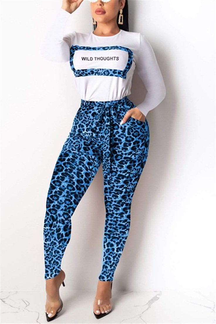 Size(in) US Bust Waist Hip Length Pants Length S 6-8 34.7 31.5 36.3 22.5 41.8 M 8-10 36.6 33.5 38.2 22.9 42.2 L 12-14 38.6 35.5 40.2 23.3 42.6 XL 16 40.6 37.7 42.2 23.6 43.0 XXL 16-18 42.6 39.4 44.1 24.0 43.3 Casual Fitted Overalls, Casual Fitted Overall Pants, Casual Fitted Jumpsuits And Rompers, Casual Fitted Jumpsuits And Rompers With Long Pants, Casual Blue Overalls, Stretch High Waist Jumpsuits And Rompers With Pockets, Stretch High-waisted Jumpsuits And Rompers With Pockets, Casual Blue Stretch Overalls, Blue Stretch High Waist Overalls