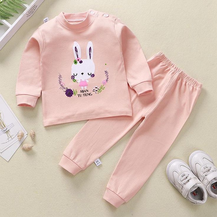 Cotton Cute Cartoon Long-sleeve Pajamas Set - PrettyKid Spring Cartoon Print Loungewear Sets, Spring Cartoon Print Sets For Bedtime, Spring Bedtime Sets With Cartoon Print, Cotton Long Sleeve Cartoon Print Sleepwear, Cotton Long Sleeve Sleepwear With Cartoon Print, Long Sleeve Cotton Sleepwear With Cartoon Print, Spring Cotton Sets With Cartoon Print, Pink Long Sleeve Bedtime Set, Pink Long Sleeve Sets For Winter