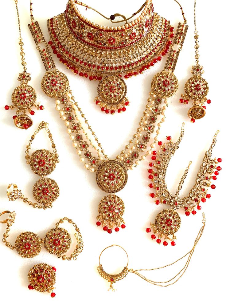 Bollywood traditional padmavati  wedding jewelry set   Star Karnavali  Jewelry .   Beautiful Bridal Jewelry for Bride, Women Girl/ Kundan Bridal Jewellery Set Earrings Maang Tikka  Indian Ethnic Jewelry Red gold plated 9 Piece Set Green Gold Necklace Sat Maroon Gold Necklace Set  Gold Necklace Set Red gold set Sold Out  Shipping 2 to 3 day Marriage Jewellery Set, Kundan Bridal Jewellery, Green Gold Necklace, Jewelry For Bride, Wedding Jewelery, Beautiful Bridal Jewelry, Indian Bridal Jewelry Sets, Maang Tikka, Indian Jewelry Sets