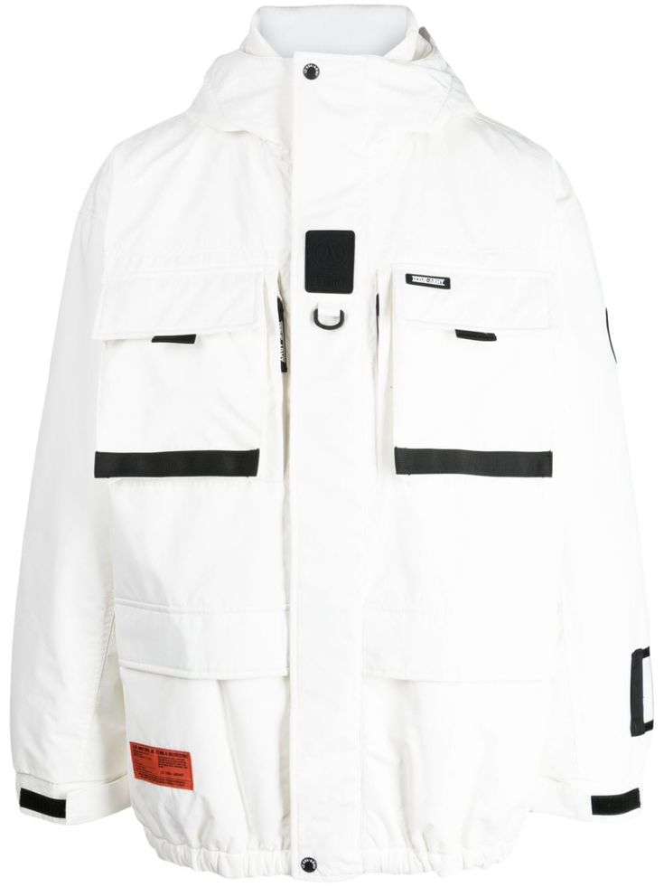 white/black appliqué logo logo print to the rear classic hood concealed front zip fastening long sleeves touch-strap cuffs four front flap pockets straight hem Mens Outerwear, Flap Pocket, Logo Print, Outerwear Jackets, Down Jacket, Size Clothing, Hooded Jacket, White Black, Fashion Branding