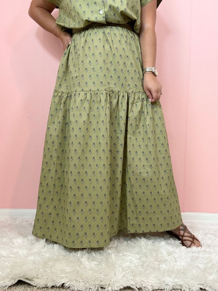 Green Printed Skirt Green Cotton Full Maxi Skirt, Green Non-stretch Maxi Skirt, Green Cotton Maxi Skirt With Relaxed Fit, Green Cotton Maxi Skirt, Green Relaxed Maxi Skirt For Spring, Green Cotton Casual Maxi Skirt, Green Relaxed Fit Maxi Skirt For Spring, Green Cotton Lined Maxi Skirt, Green Cotton Maxi Skirt With Lining