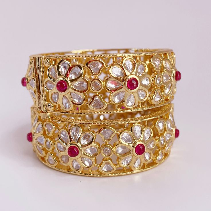 Tyaani inspired premium Kundan gold plated openable bangle pair/Statement Kada/Kundan Bangles/Bridal Bangle/Indian Wedding/Pakistani/Punjabi Gold Chandbali Lehenga With Cutdana Details, Kundan Cutdana Bangle For Wedding, Cutdana Kundan Bangle For Wedding, Gold Kundan Traditional Wear For Festive Occasion, Gold Traditional Wear With Gota Work For Puja, Heavy Kundan Bangle For Wedding, Gold Kundan Bollywood Traditional Wear, Bollywood Gold Bridal Sets With Gota Work, Gold Bollywood Traditional Wear With Kundan