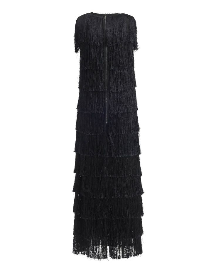 An exquisite and elegant evening dress, crafted from wide rows of fringe, is designed to inspire a truly memorable look. The fringe creates a sophisticated effect of movement and play of light. Thanks to its unique design and attention to detail, it perfectly accentuates your femininity and sophistication. This sleeveless garment, yet covering the shoulders, features a round neckline that adds a touch of charm to the overall look. With a lining for comfort and confidence in movement, it is the p Floor-length Fringe Evening Dress For Gala, Elegant Floor-length Tassel Dresses, Elegant Floor-length Evening Dress With Fringe, Elegant Tasseled Evening Dress, Floor-length Dresses With Tassels For Gala, Floor-length Gala Dresses With Tassels, Elegant Fringe Dress For Gala, Floor-length Fringe Evening Dress, Fringe Floor-length Evening Dress