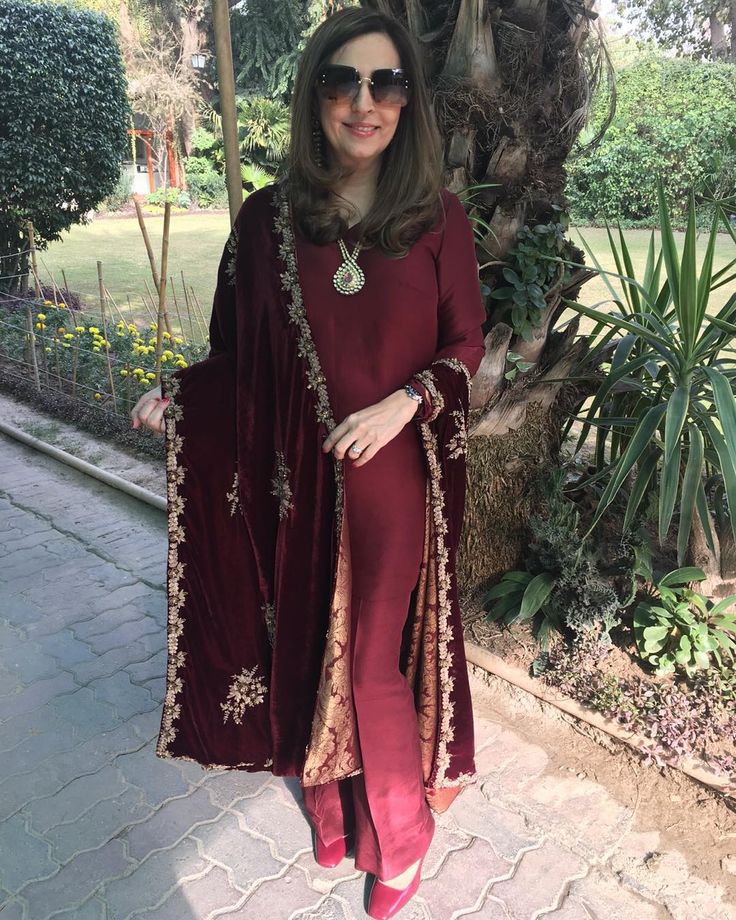 “Heading off to a daytime wedding with my favourite date @taseeraamna who's wearing @maheengtaseer and @miumiu shades! ✨💕✨ #MaheenGhaniTaseer #MiuMiu…” Daytime Wedding, Velvet Dress Designs, Velvet Shawl, Beautiful Suit, Dress Wrap, Pakistani Dress Design, Indian Designer Outfits, Indian Attire, Velvet Fashion