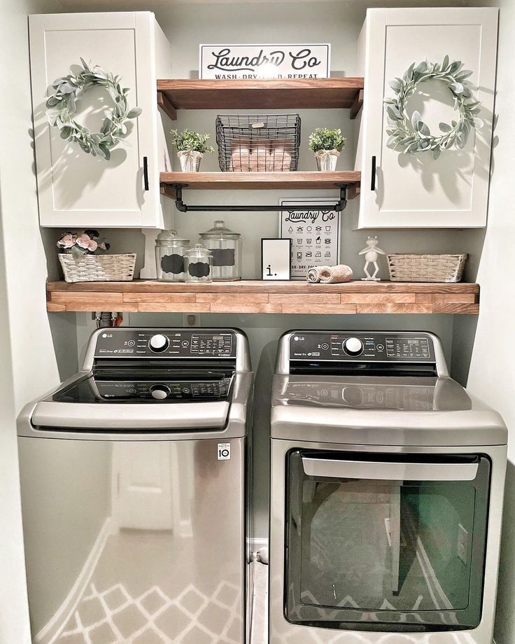 162 Likes, 4 Comments - kristie. (@kristie_ientilucci) on Instagram: “If the laundry room is pretty enough, more laundry will get done, right? Right?? 😅🧺  • • • • • • •…” Laundy Room, Laundry Room Update, Small Laundry Room Makeover, Rustic Laundry Rooms, Dream Laundry Room, Laundry Room Closet, Laundry Room Layouts, Laundry Room Renovation, Farmhouse Laundry