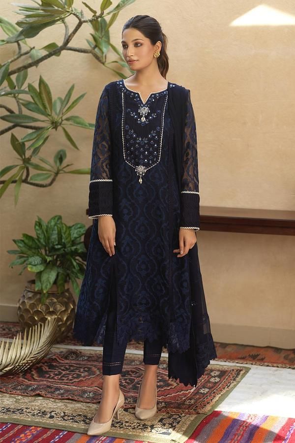 Sana Abbas Kairah Noorah Eid Luxe 2021 Luxury Pret, Pakistani Designer Suits, Desi Clothes, Eid Dresses, Pakistani Designers, Pakistani Outfits, Designer Suits, Designer Wear, Large Fashion