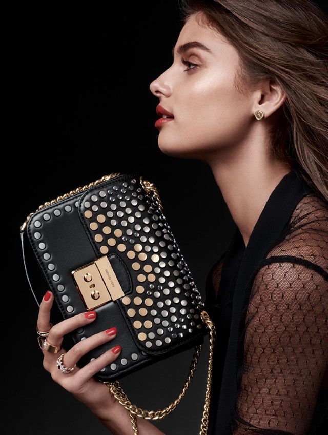 Bags Shoot, Taylor Hill Style, Bag Campaign, Outlet Michael Kors, Michael Kors Purses, Taylor Marie Hill, Michael Kors Bedford, Michael Kors Selma, Mk Handbags