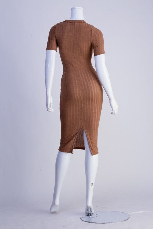 PRODUCT DETAILS Material: Polyester, Spandex Fit Type: Fitted Fits true to size Sleeve Style: Regular Neckline: O-Neck Sleeve Length: Short Dress Length: Below Knee Fabric Does Stretch Pattern Type: Solid Decoration: Belt Style: Fall Available In: Khaki Size: S, M, L View RETURN POLICY