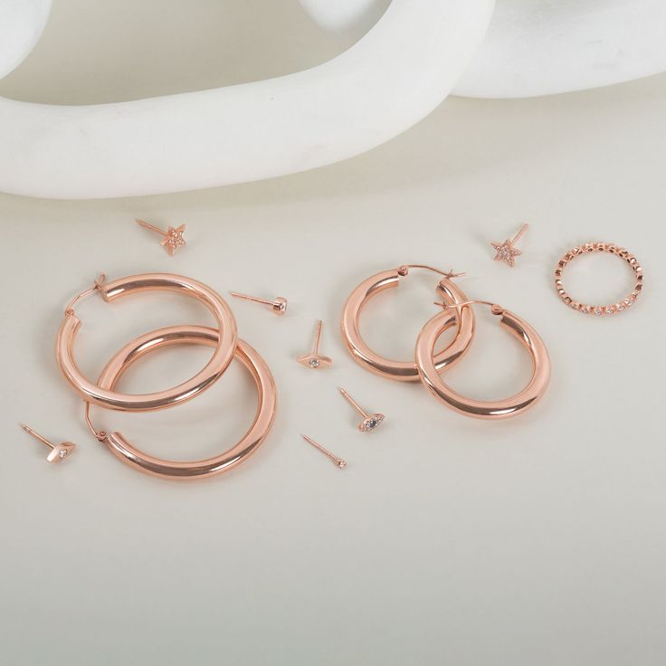 Thick 14k gold small hoop earrings. Sold as a pair, chic and timeless, these are a must have! Diameter: Approx. 19mm (3/4'') Thickness: Approx. 4mm Ships in 2-5 business days Rush orders ship in 1-2 business days Comes gift ready in a beautiful custom Zoe Lev jewelry box Minimalist Rose Gold Hoop Earrings With Polished Finish, Rose Gold Tarnish-resistant Huggie Earrings, Rose Gold Polished Finish Huggie Earrings For Gift, Rose Gold Huggie Earrings With Polished Finish As Gift, Rose Gold Polished Huggie Earrings For Gift, Gift Rose Gold Huggie Earrings With Polished Finish, Modern Small Hoop Huggie Earrings In Rose Gold, Tarnish Resistant Rose Gold Huggie Hoop Earrings, Rose Gold Huggie Earrings With Polished Finish