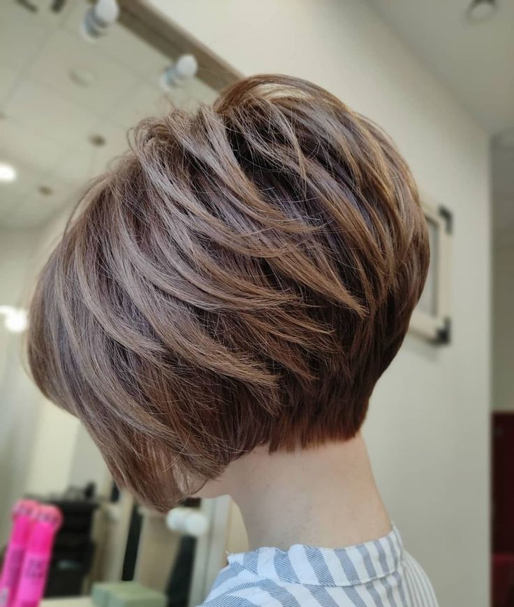 17 Hottest Short Stacked Bob Haircuts to Try This Year Stacked Hairstyles, Short Stacked Bob, Short Stacked Bob Hairstyles, Kort Pixie, Short Stacked Haircuts, Short Stacked Hair, Short Stacked Bob Haircuts, Kort Bob, Stacked Haircuts