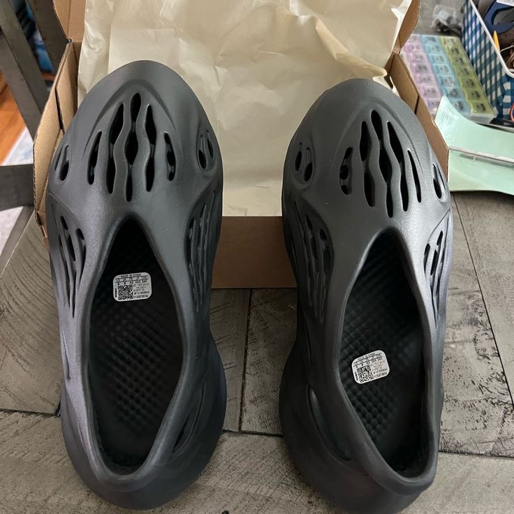 Brand New Adidas Yeezy Foam Black Size 8 Men Size 9.5 Women Authentic Breathable Sneakers For Streetwear, Breathable Streetwear Sneakers, Adidas Black Sneakers With Vented Sides, Black Adidas Sneakers With Vented Sides, Adidas Yeezy Foam, Yeezy Foam, Yeezy Foams, Shoes Adidas, Adidas Black