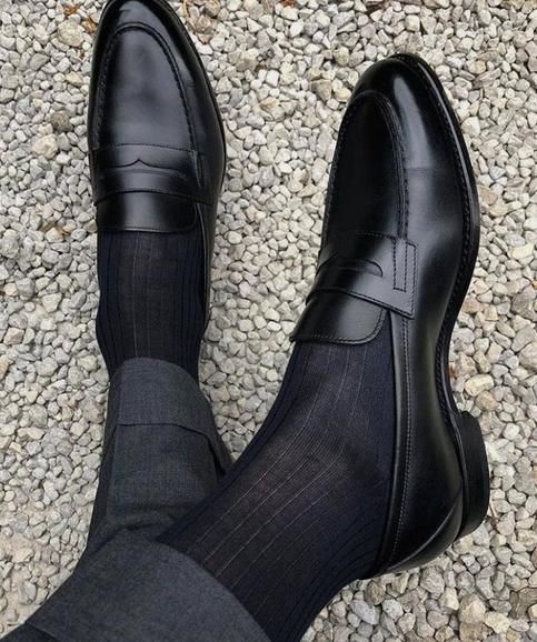 Loafers Men Outfit, Shoes And Socks, Men's Wedding Shoes, Men Shoes Formal, Gentleman Shoes, Christmas Black, Brown Leather Shoes, Black Dress Shoes, Men Loafers