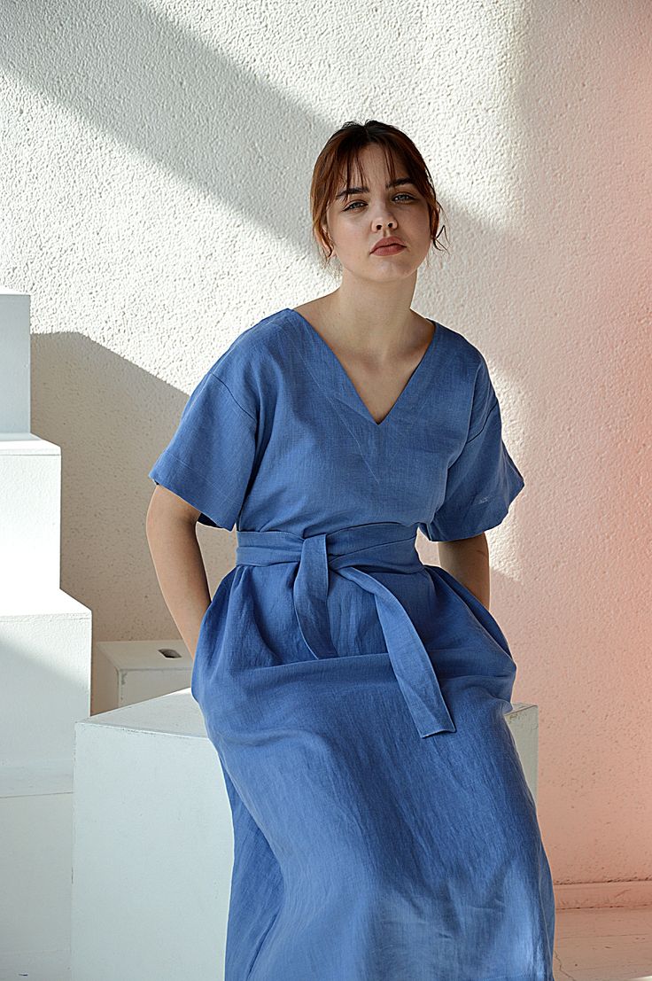 "French blue V-neck short sleeve dress. Dress with pockets and long belt. THE DRESS IS 120 cm long. --------------If you want a different length of the dress let me know.--------------- Choose size: XS Bust 82 - 84 cm. ( 32 1/4\" - 33\") Waist 66 - 68 cm. / (26\" - 26 3/4\") Hips 90 - 92 cm. / (35 1/2\" - 36 1/4\") dress length for this size is 110 cm/43.3\" S Bust 86 - 88 cm. ( 33 3/4\" - 34 3/4\") Waist 70 - 72 cm. / (27 3/4\" - 28 1/4\") Hips 94 - 96 cm. / (37\" - 37 3/4\") dress length for t Summer Short Sleeve V-neck Dress With Tie Waist, Belted V-neck Summer Dress, Casual Belted V-neck Dress With Tie Waist, Casual V-neck Belted Dress With Tie Waist, Summer V-neck Dress With Tie Waist And Short Sleeves, Casual Fitted V-neck Belted Dress, Summer V-neck Belted Dress For Work, Elegant V-neck Linen Dress With Pockets, V-neck Midi Dress With Pockets For Daywear