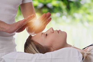 Reiki Cura, Reiki Session, Pranic Healing, Energy Therapy, Reiki Practitioner, Energy Healing Spirituality, Energy Medicine, Alternative Healing, Life Force Energy