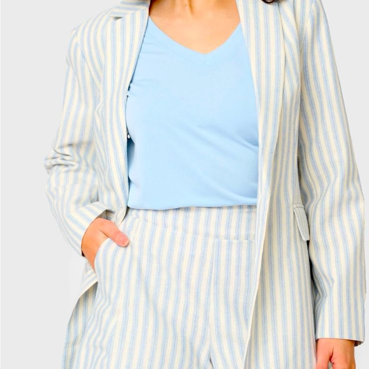 Gibson Long Line Striped Linen Blazer With Wide Leg Short With Elastic Waistband * Brand New * Never Been Worn * Size: Xs Color: Neutral Blue Denim Stripe Blazer: This Long-Line Striped Linen Blazer Makes A Perfect Addition To Your Wardrobe. Crafted In Light Linen, It Features A Slim Fit And Notch Neck Lapels And Its Slightly Longer Length Ensures A Smart And Sophisticated Look. This Versatile Piece Can Be Styled With The Matching Wide Leg Short. Shorts: Crafted With A Wide Waistband Featuring A Spring Cotton Blazer For Day Out, Spring Casual Tailored Blazer, Spring Striped Outerwear With Pockets, Summer Light Blue Long Sleeve Blazer, Tailored Light Blue Blazer For Spring, Light Blue Tailored Blazer For Spring, Summer Blue Blazer For Workwear, Blue Blazer For Summer Day Out, Summer Blue Outerwear For Daywear